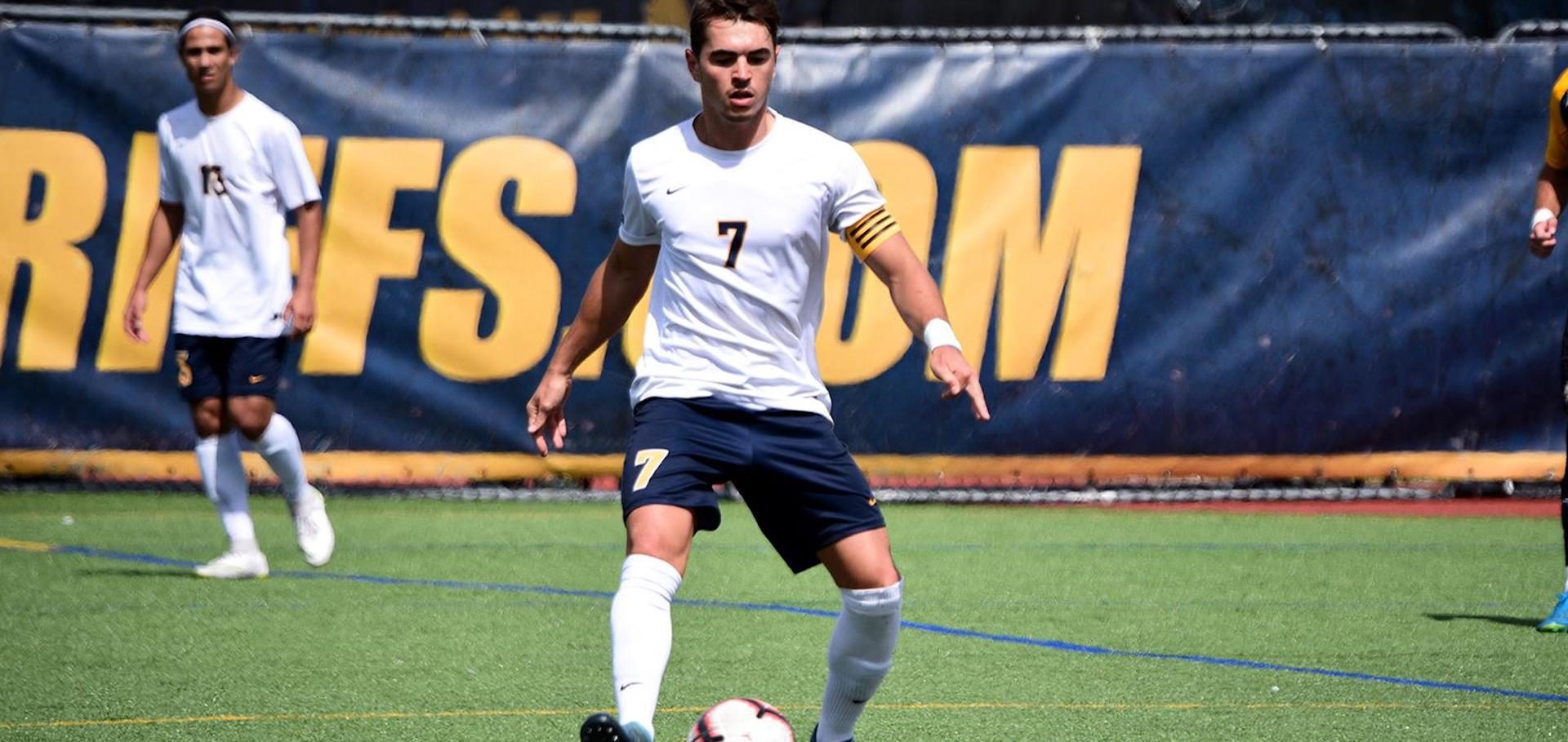 Manuele Cavazzoli, capitano vero e studente modello a Canisius College