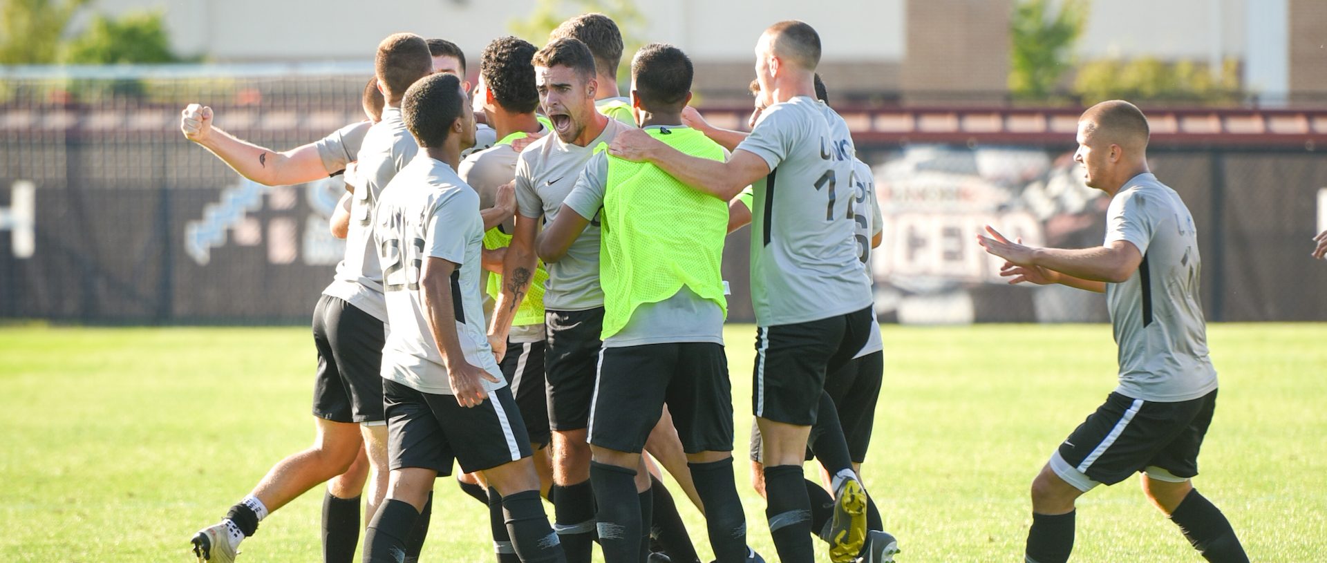YesWeCollege, sei studenti-atleti conquistano la regular season