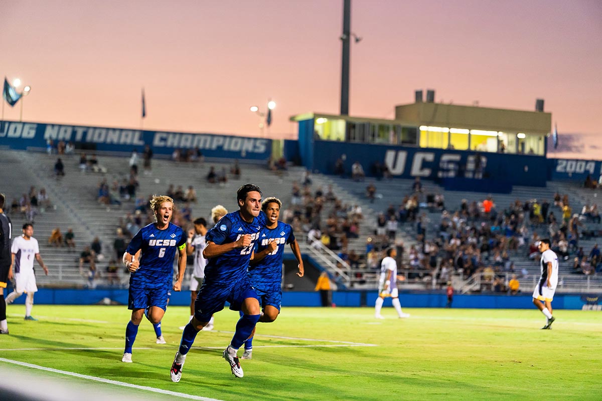 Simone Ferrieri: gol all’esordio e primo Rookie of the Week della Big West
