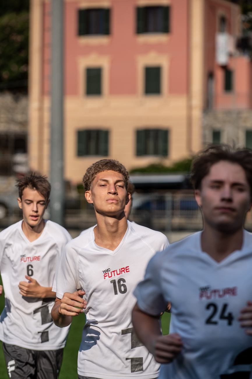 Atleti YWC Future in allenamento