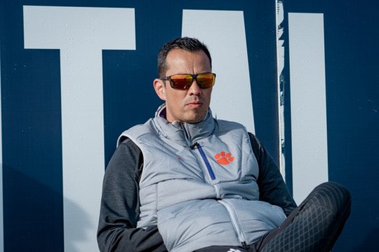 Allenatore di Clemson University a uno YWC Showcase